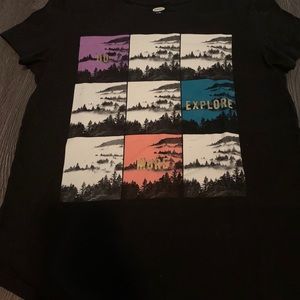 Old Navy Tee - Size XL (14)